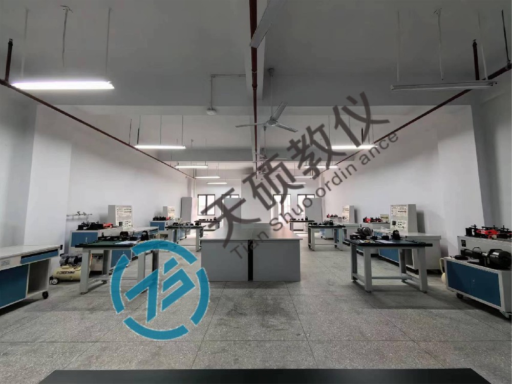 自動化夾具綜合實訓(xùn)室